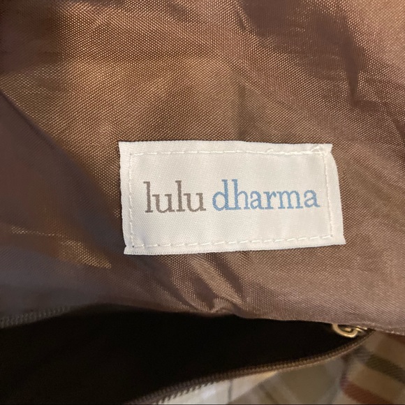 LuLu Dharma tote / overnight bag - Picture 5 of 5